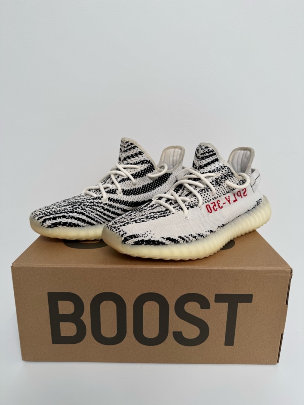 Yeezy Boost 350 V2 Zebra, Size 10